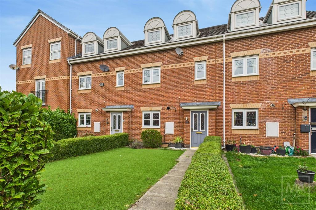 Property photo 1 of 18 Front External