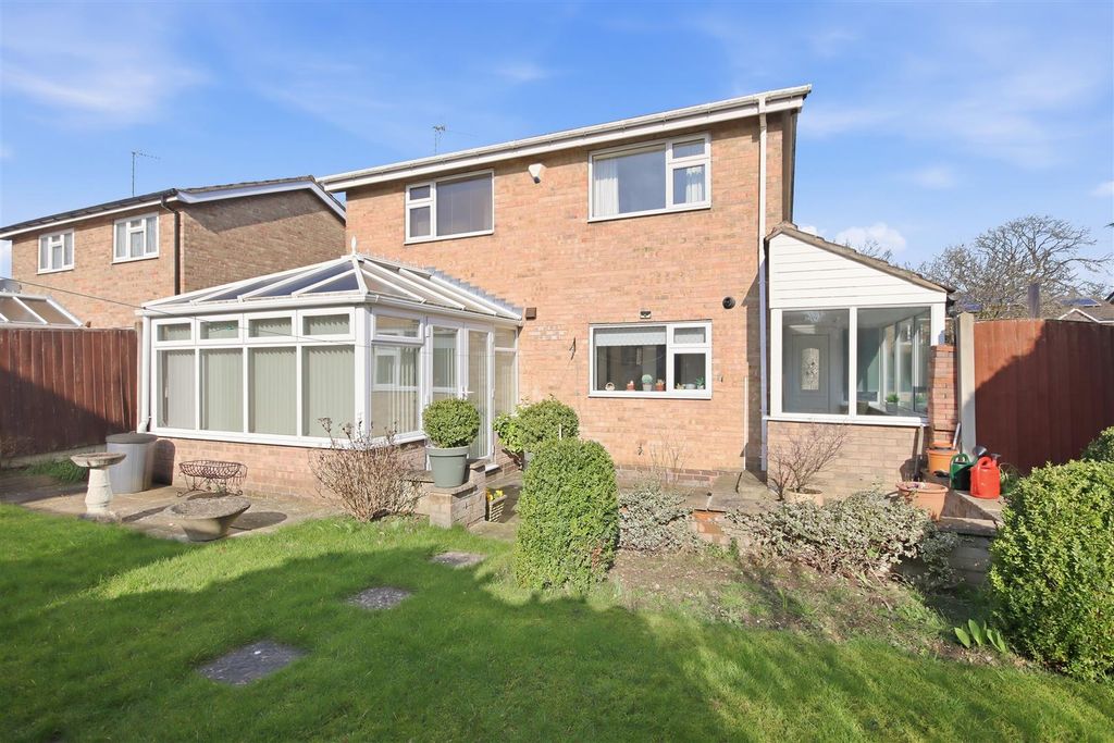 Property photo 3 of 22 Rear