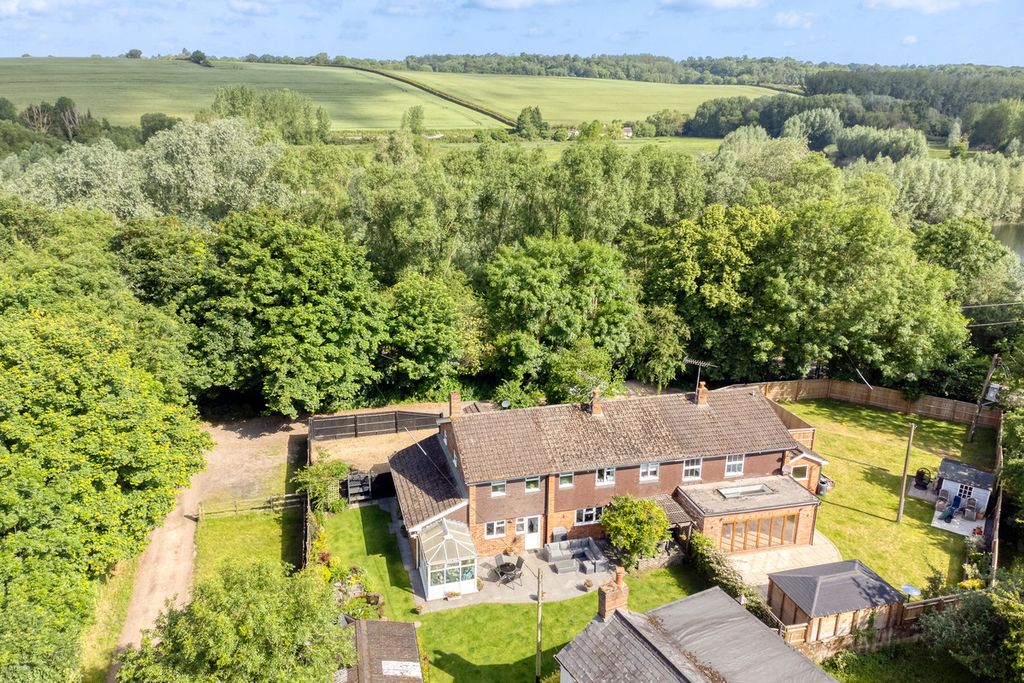 Property photo 1 of 30
