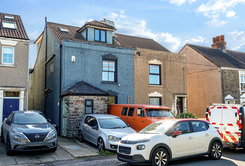 Property photo 1 of 23 1355143-1-68d156F...
