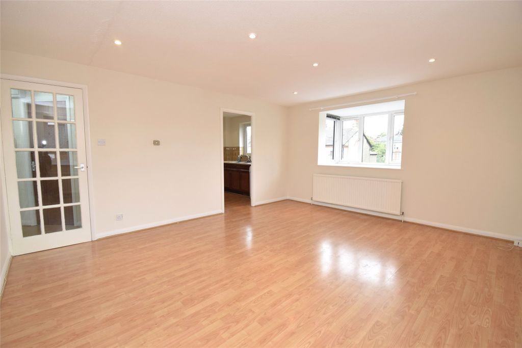 Property photo 2 of 9 Picture No. 36