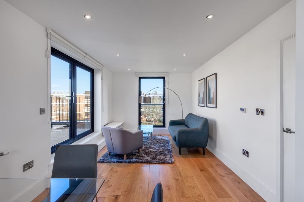 Property photo 1 of 7 Living Area - Euler