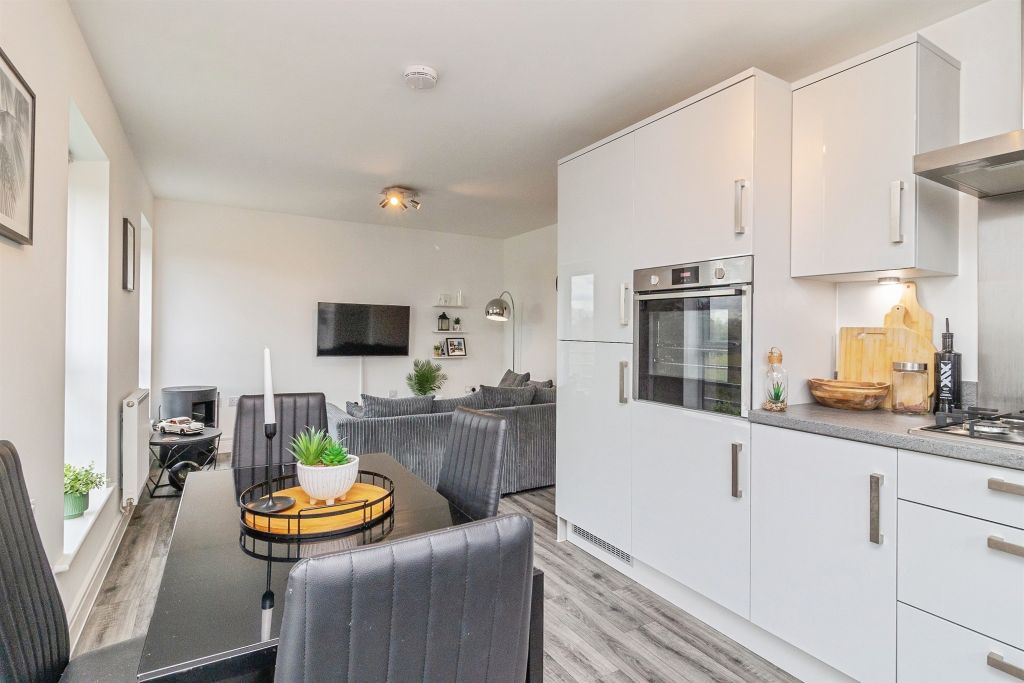 Property photo 3 of 20