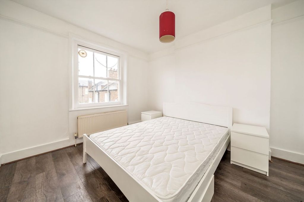 Property photo 3 of 4