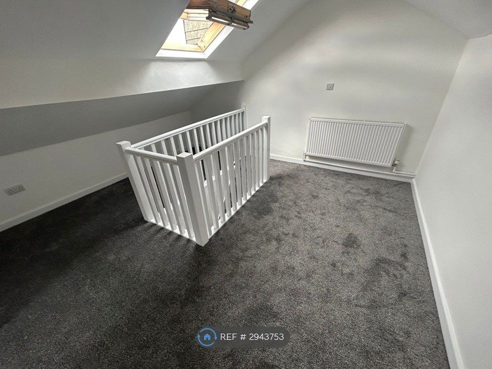 Property photo 2 of 30
