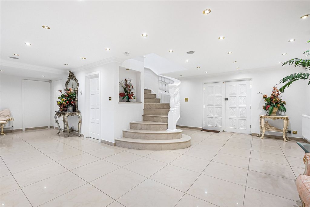 Property photo 2 of 20 Picture No. 08