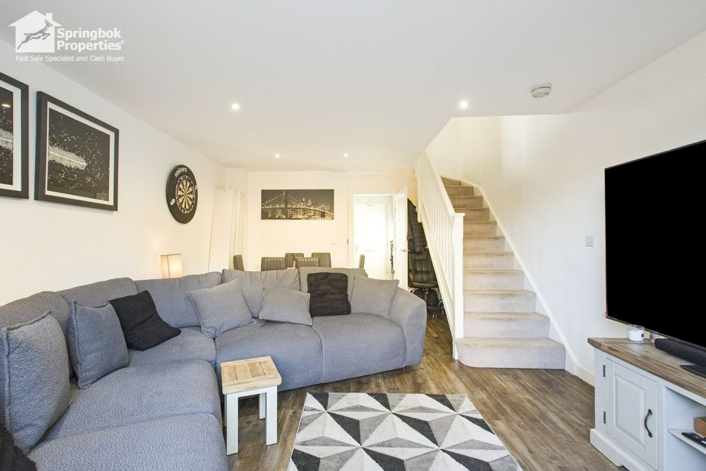 Property photo 2 of 17 Image 1