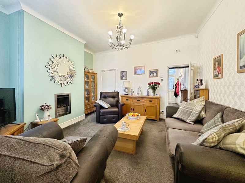 Property photo 2 of 15 Lounge