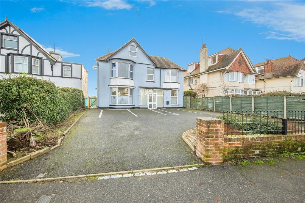 Property photo 1 of 6