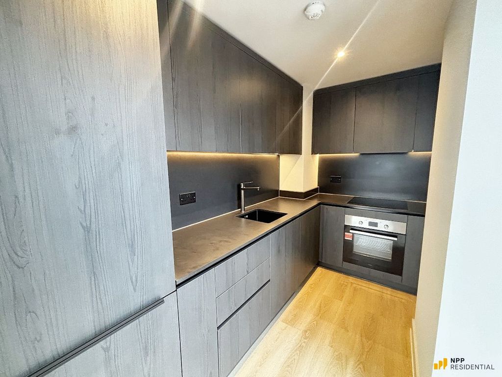 Property photo 3 of 24