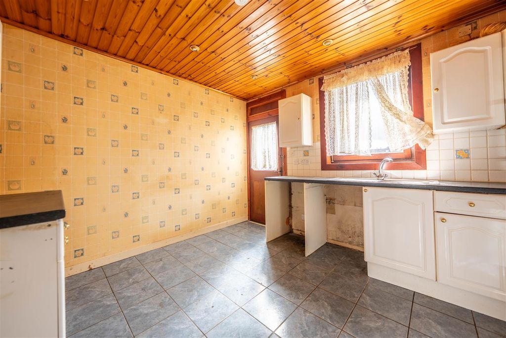 Property photo 3 of 17 Dsc02708-Hdr.Jpg