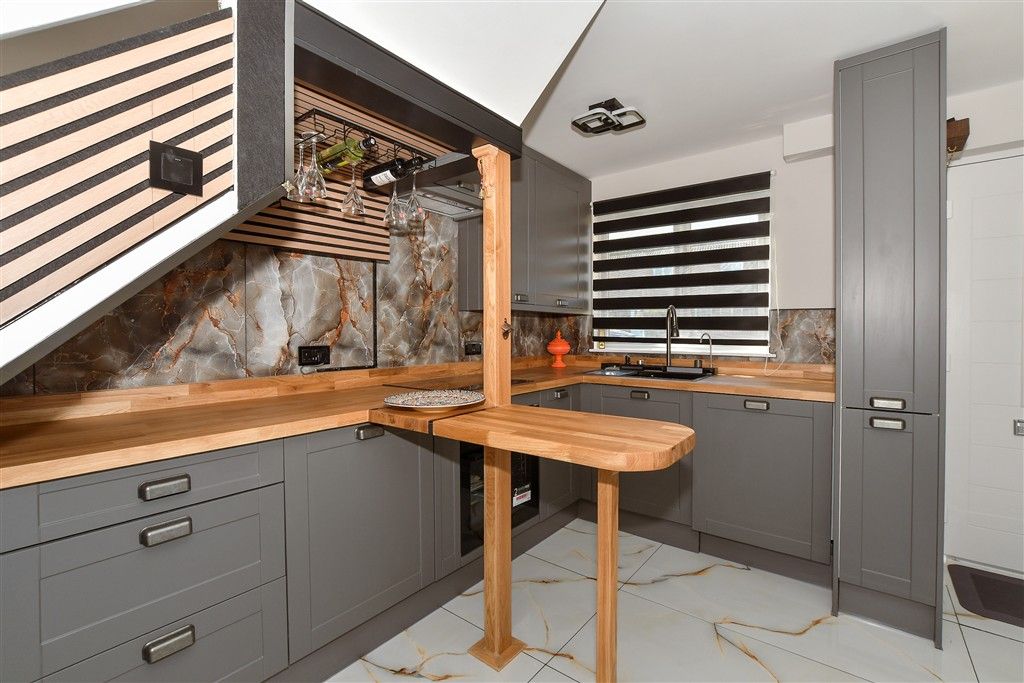Property photo 1 of 16 Lounge/ Kitchen