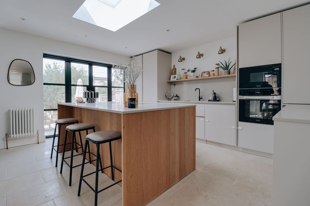 Property photo 1 of 12 Kitchen