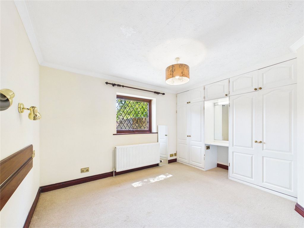 Property photo 3 of 24 Picture No. 13