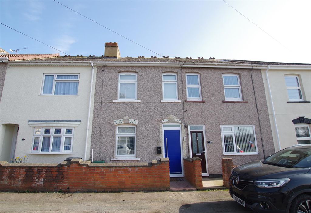 Property photo 1 of 11