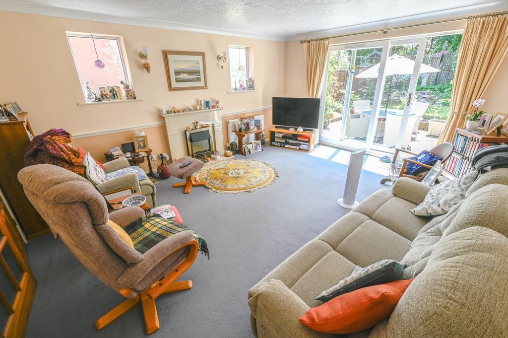 Property photo 2 of 15