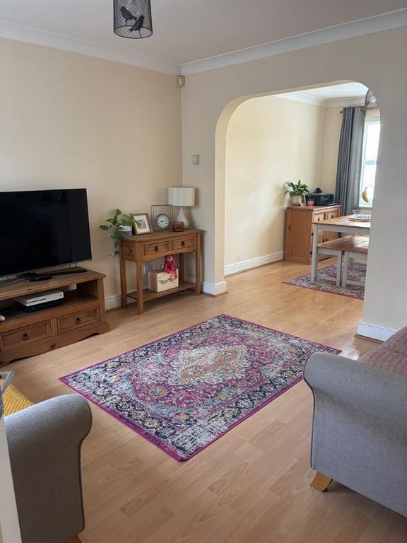 Property photo 3 of 14