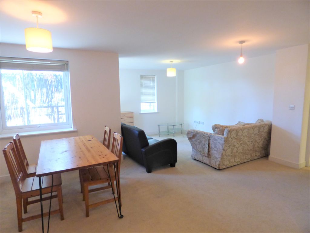 Property photo 3 of 26
