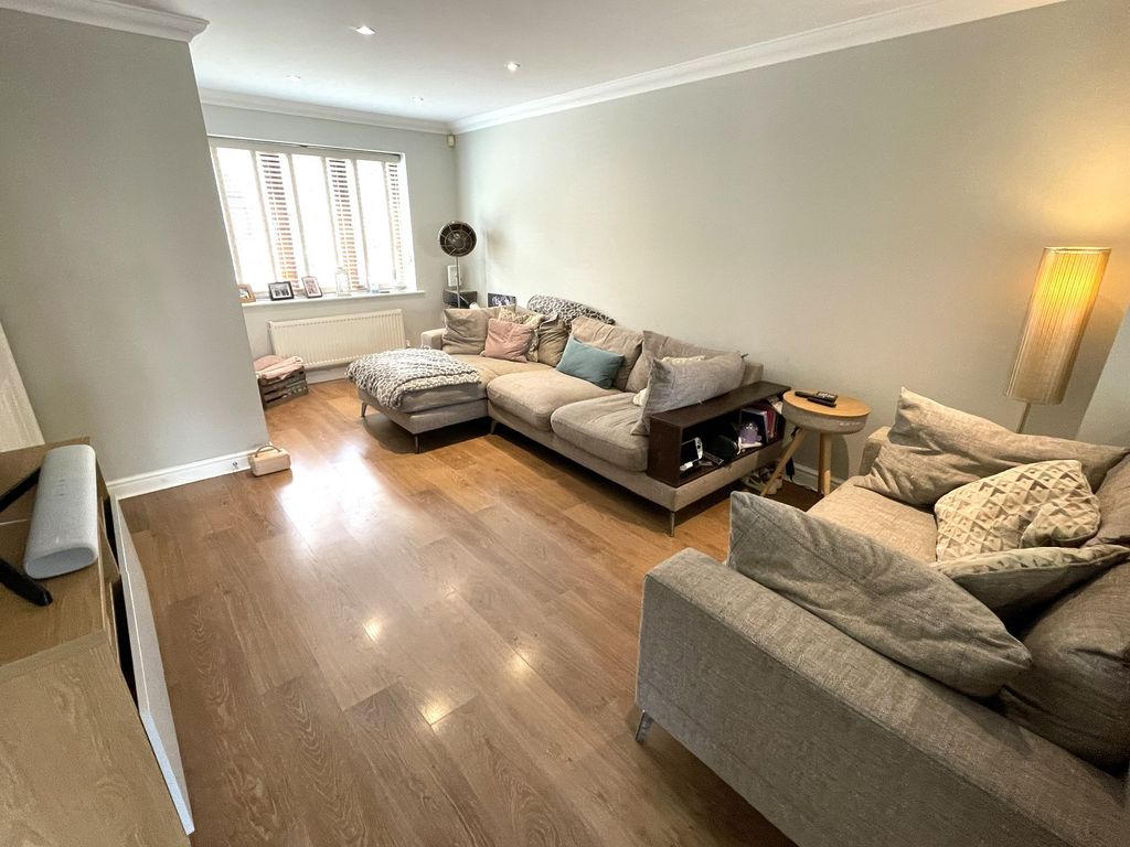 Property photo 2 of 17 Not Specified