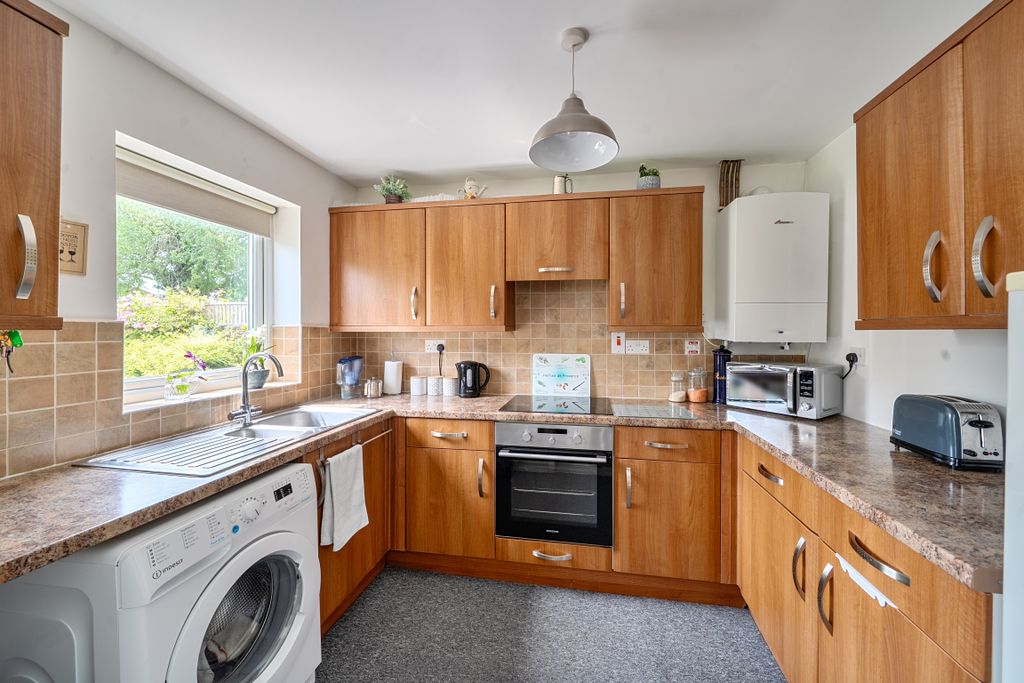 Property photo 3 of 12 147823466A30166E354Cb