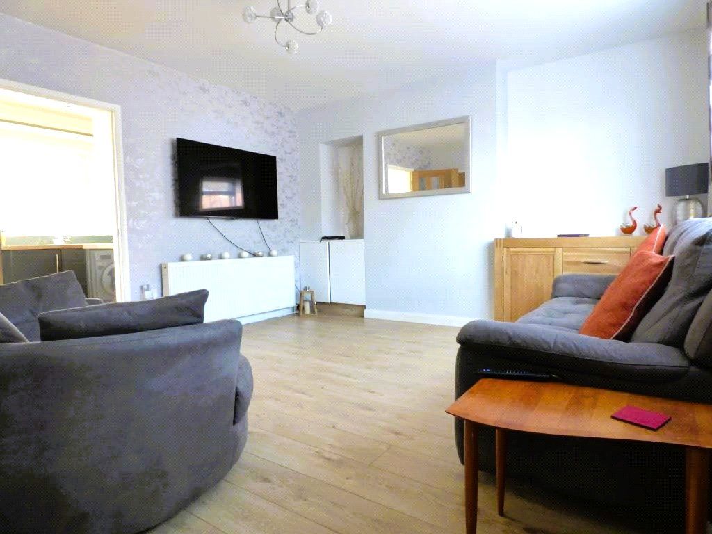 Property photo 2 of 12 Picture No. 16