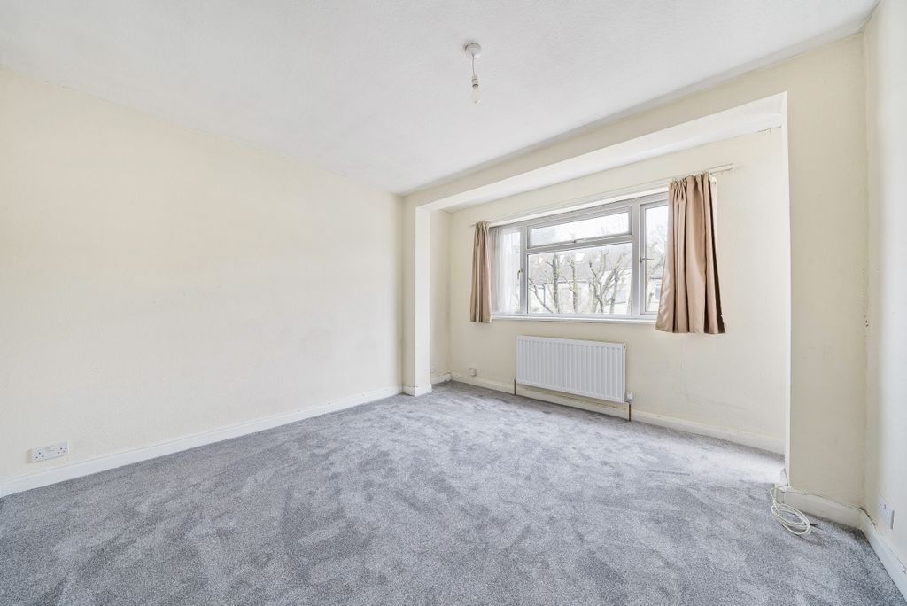 Property photo 1 of 7 1073073 (1)