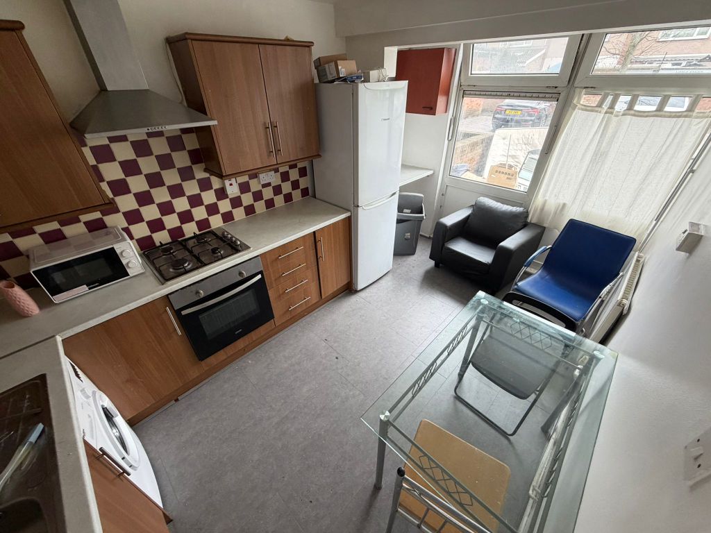 Property photo 2 of 4