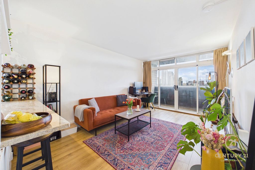 Property photo 1 of 33