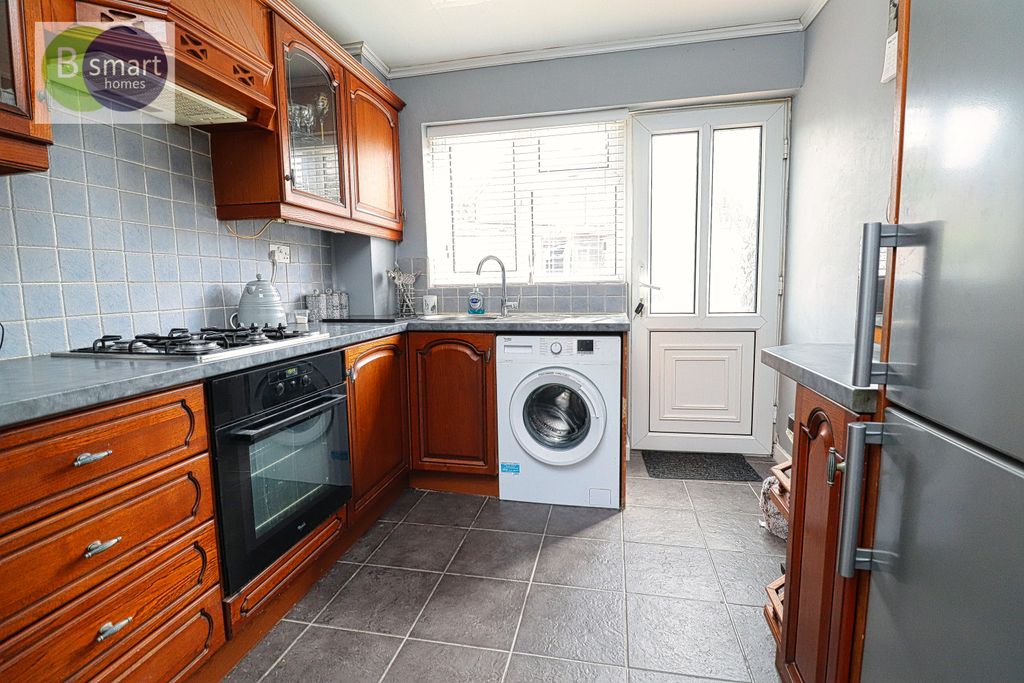 Property photo 2 of 17 Img_3398