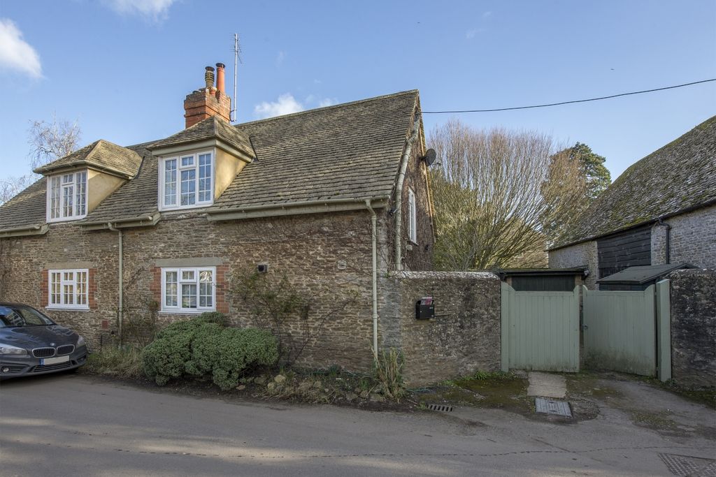 Property photo 1 of 10 Image (118)