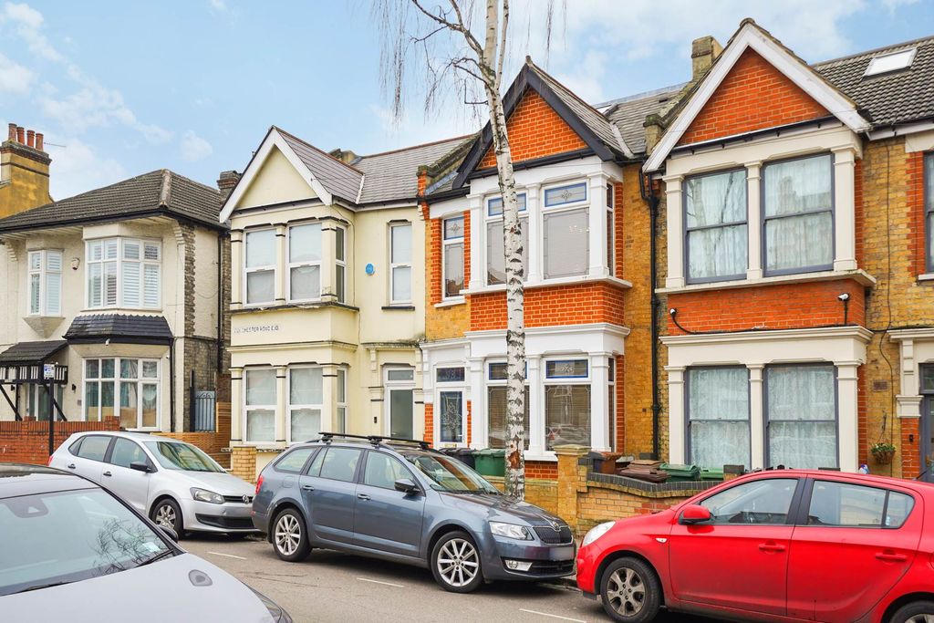 Property photo 1 of 31