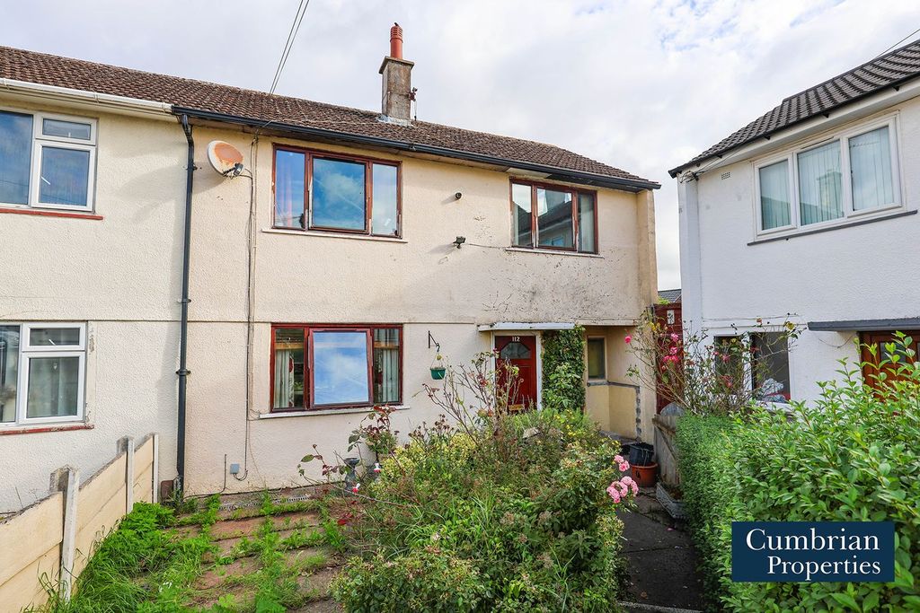 Property photo 1 of 12 External