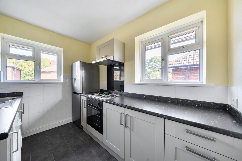 Property photo 2 of 18 Picture No. 09
