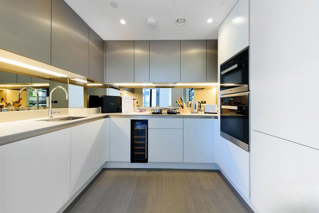 Property photo 3 of 24