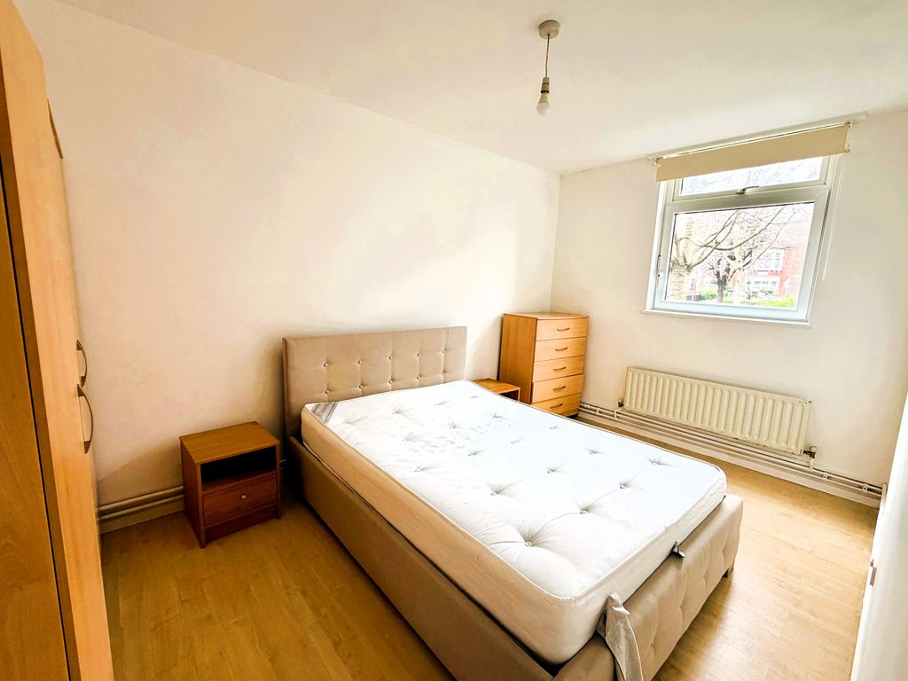 Property photo 3 of 4