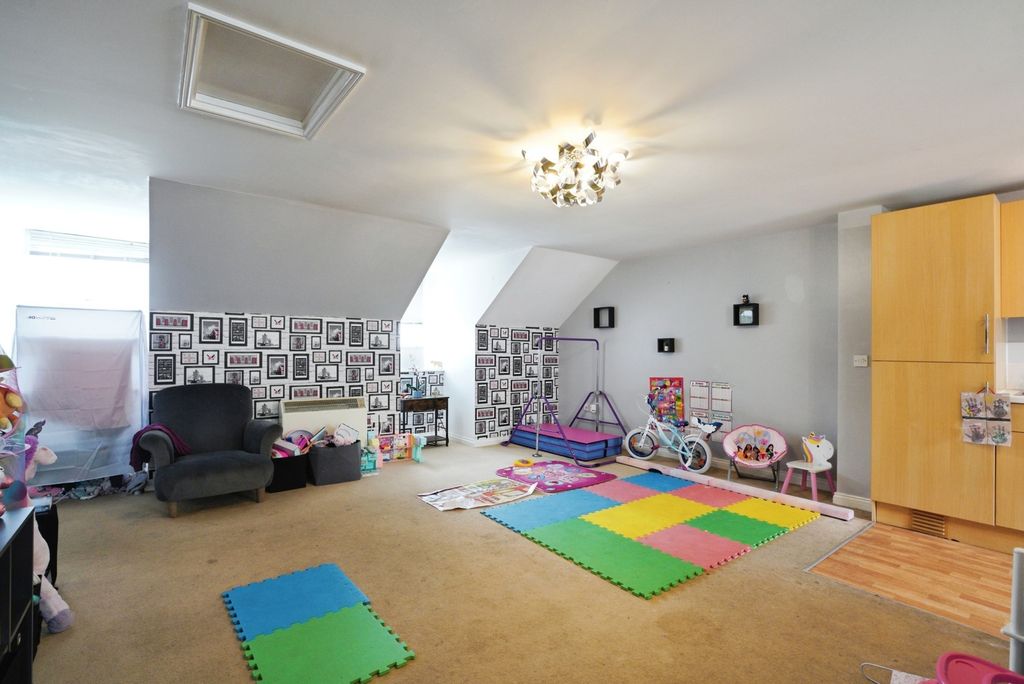 Property photo 3 of 11 Open Plan Living