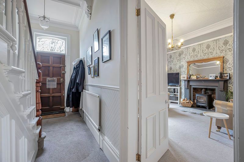 Property photo 3 of 40 Photo 23