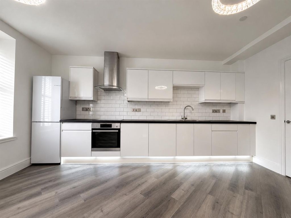 Property photo 2 of 11 0Be62Aaa-0E63-4794-90B5-6Ec3C2836371.Png