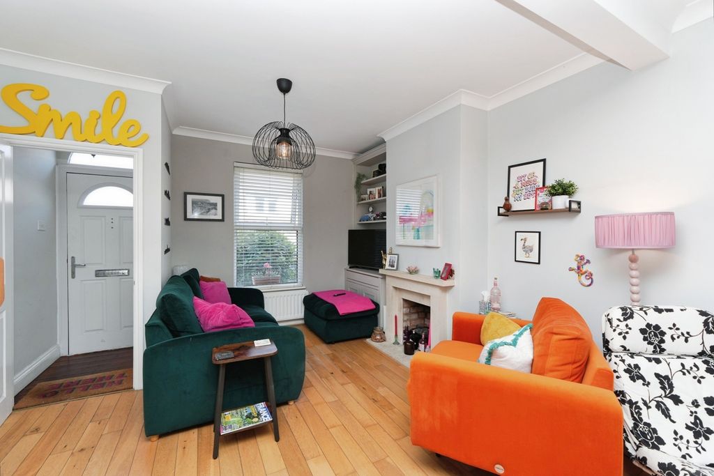 Property photo 1 of 19 Pbox-Img.Jpg