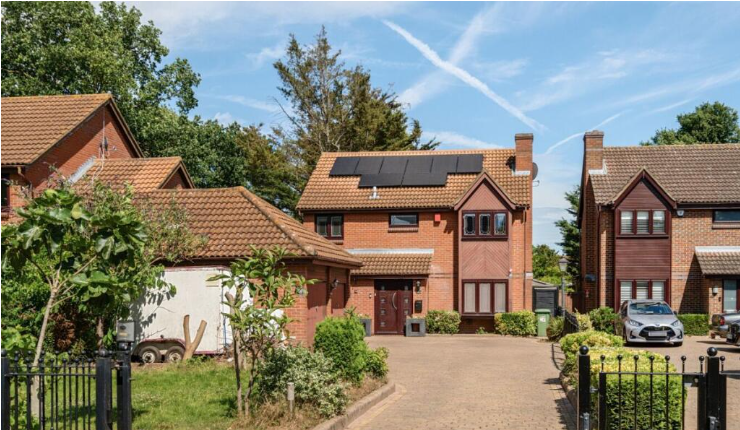 Property photo 1 of 23 Front (Exterior)