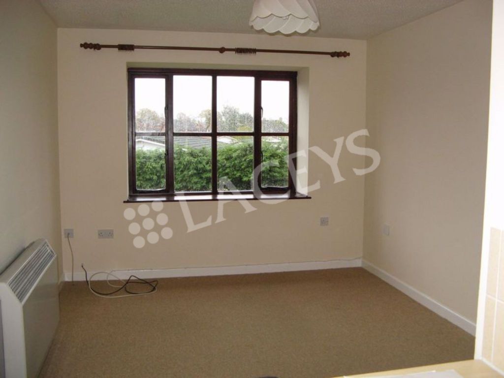 Property photo 3 of 4 Lounge