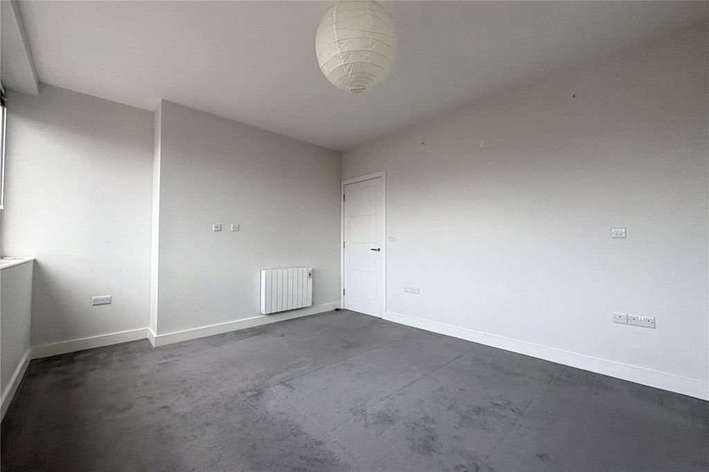 Property photo 3 of 7 Picture No. 02