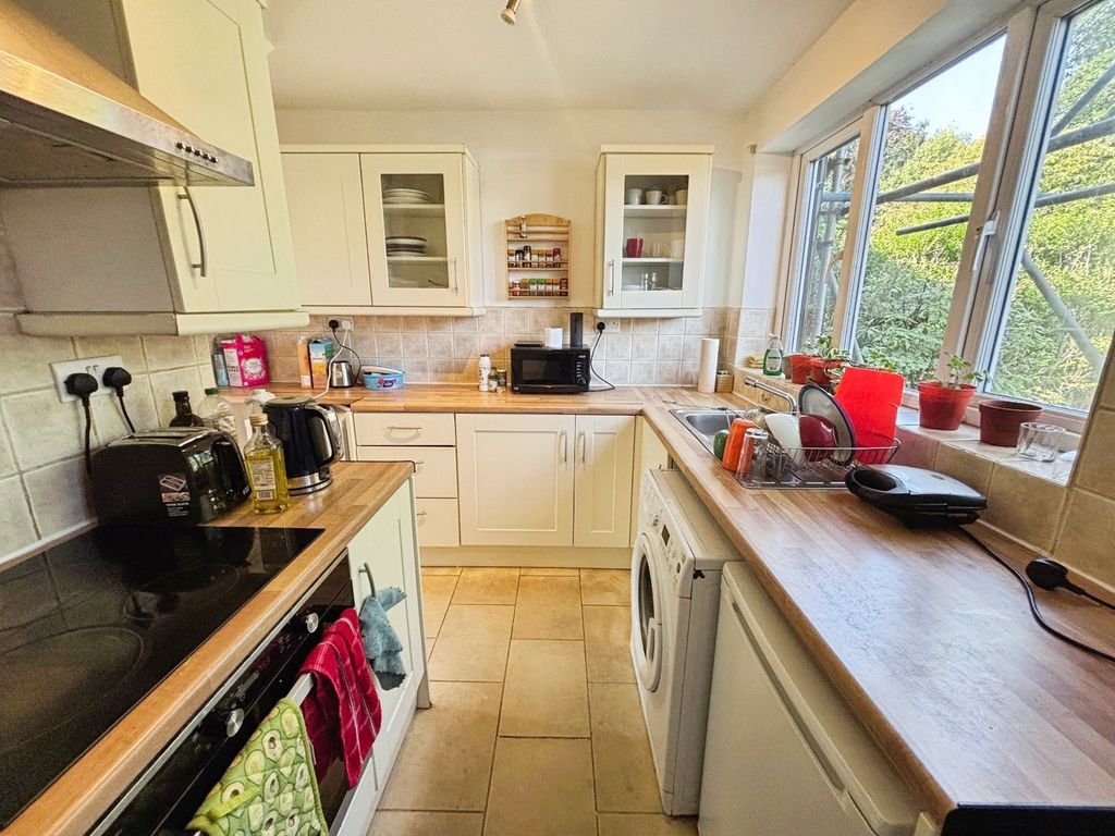 Property photo 3 of 12 Picture No. 15