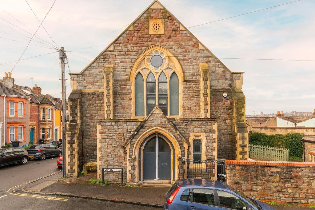 Property photo 2 of 31 0W3Pwh - External C.Jpg