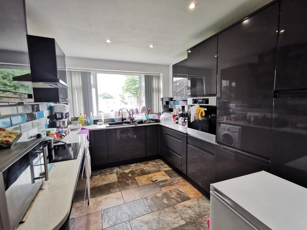 Property photo 2 of 19 0 General