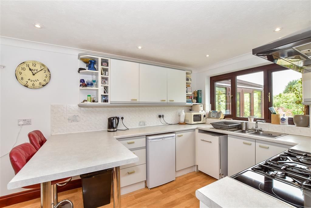 Property photo 3 of 13 Kitchen