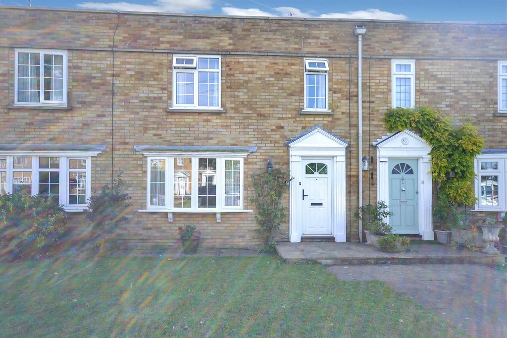 Property photo 1 of 16