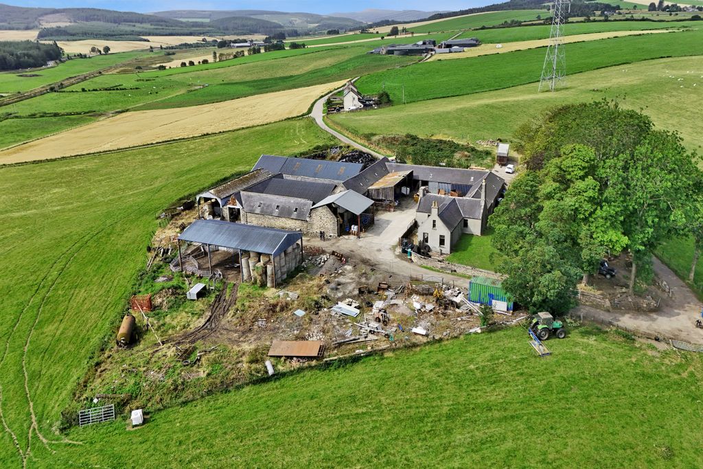 Property photo 2 of 13