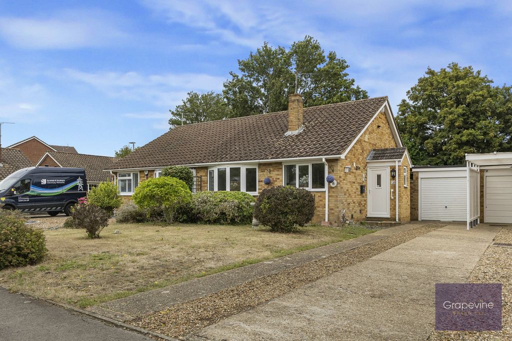 Property photo 1 of 27