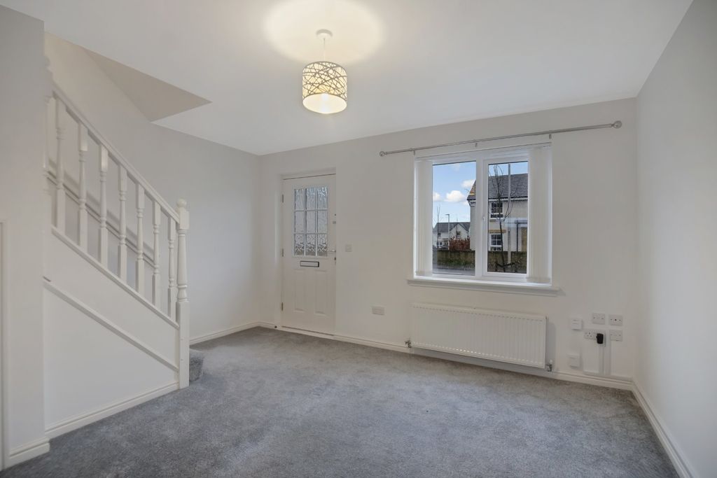 Property photo 2 of 15 Lounge